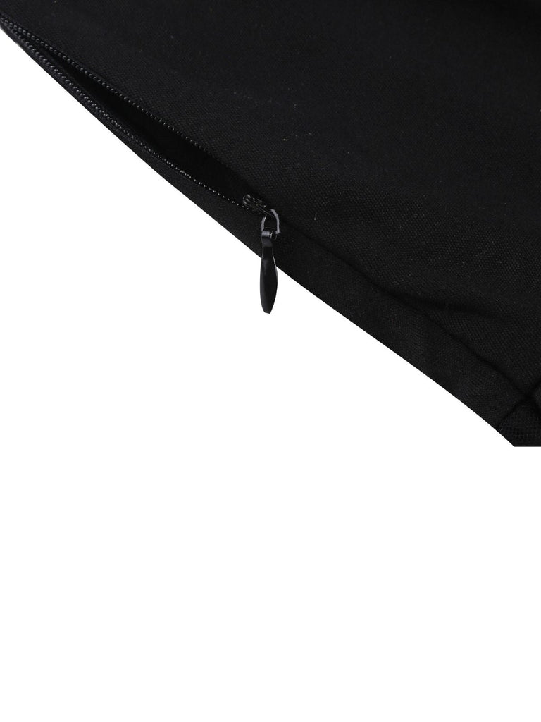 Robe noire en maille brodée de fleurs des années 1950