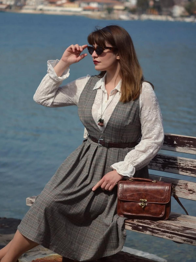 2PCS robe à carreaux et chemisier en satin gris à col en V des années 40