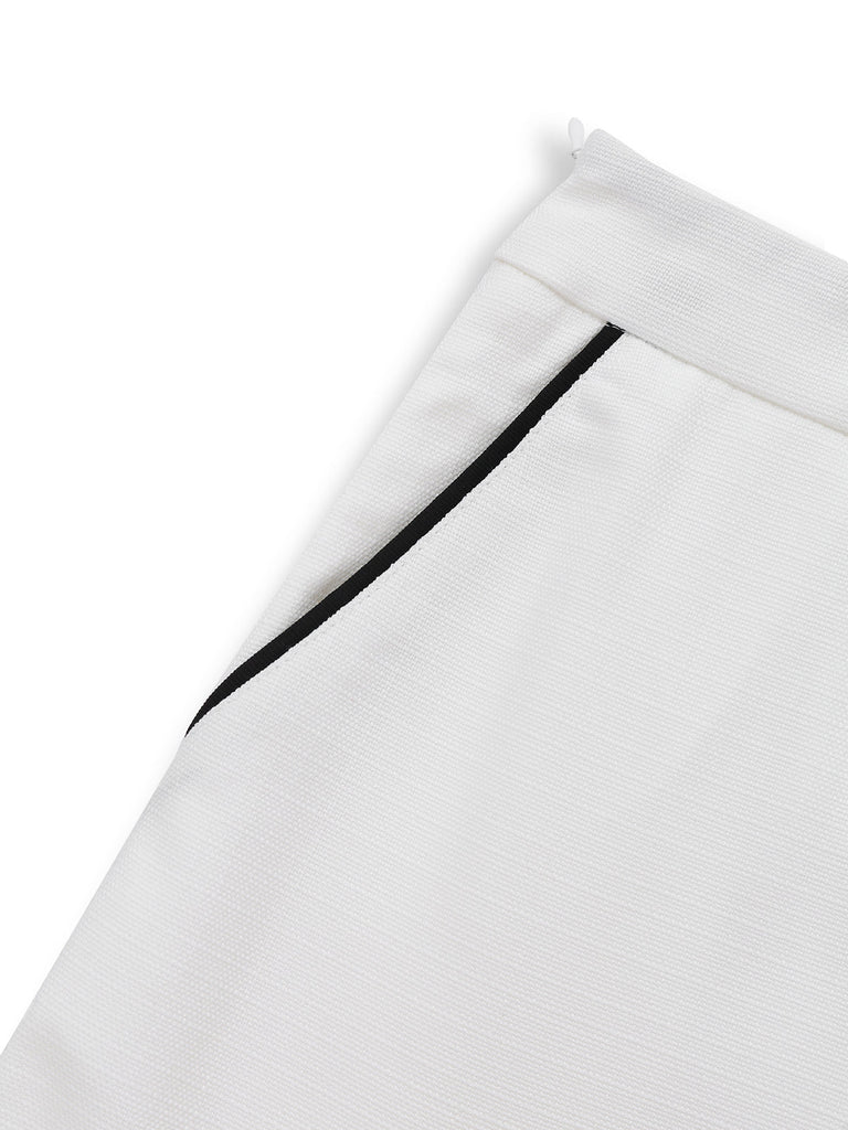 2PCS Costume blanche sans manches à col à revers années 1960