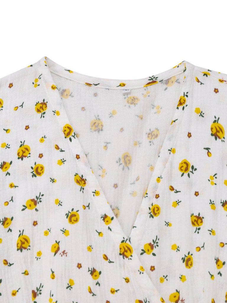 Robe blanche à petites fleurs en coton années 1940