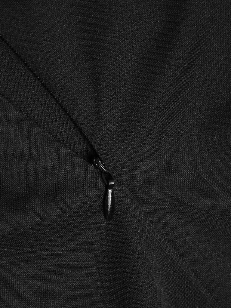 Haut noire uni à épaules dénudées des années 1950