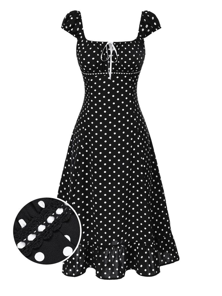 Robe à volants et col carré à pois noir années 1940