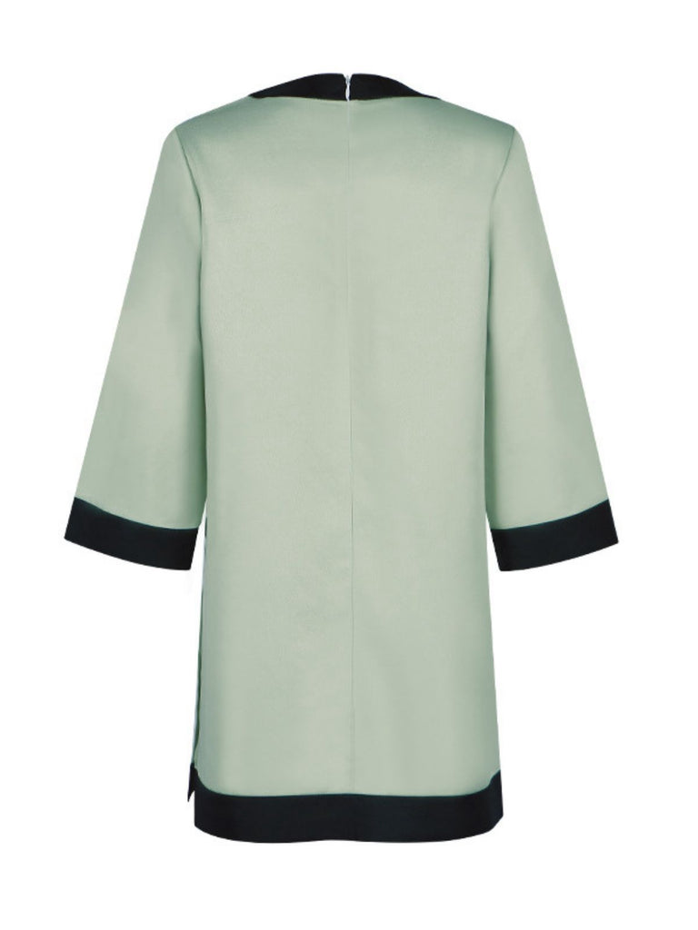 Robe trapèze verte à nœud inspirée de The Queen's Gambit des années 1970