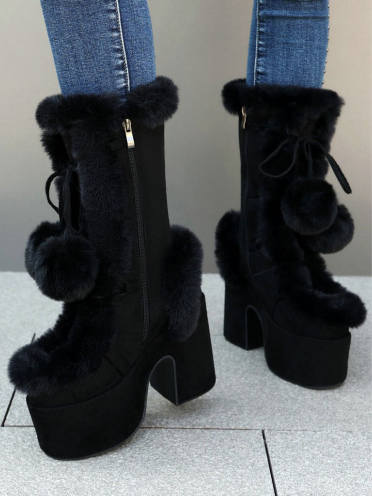 Bottes à talons hauts et bout rond en fausse fourrure vintage