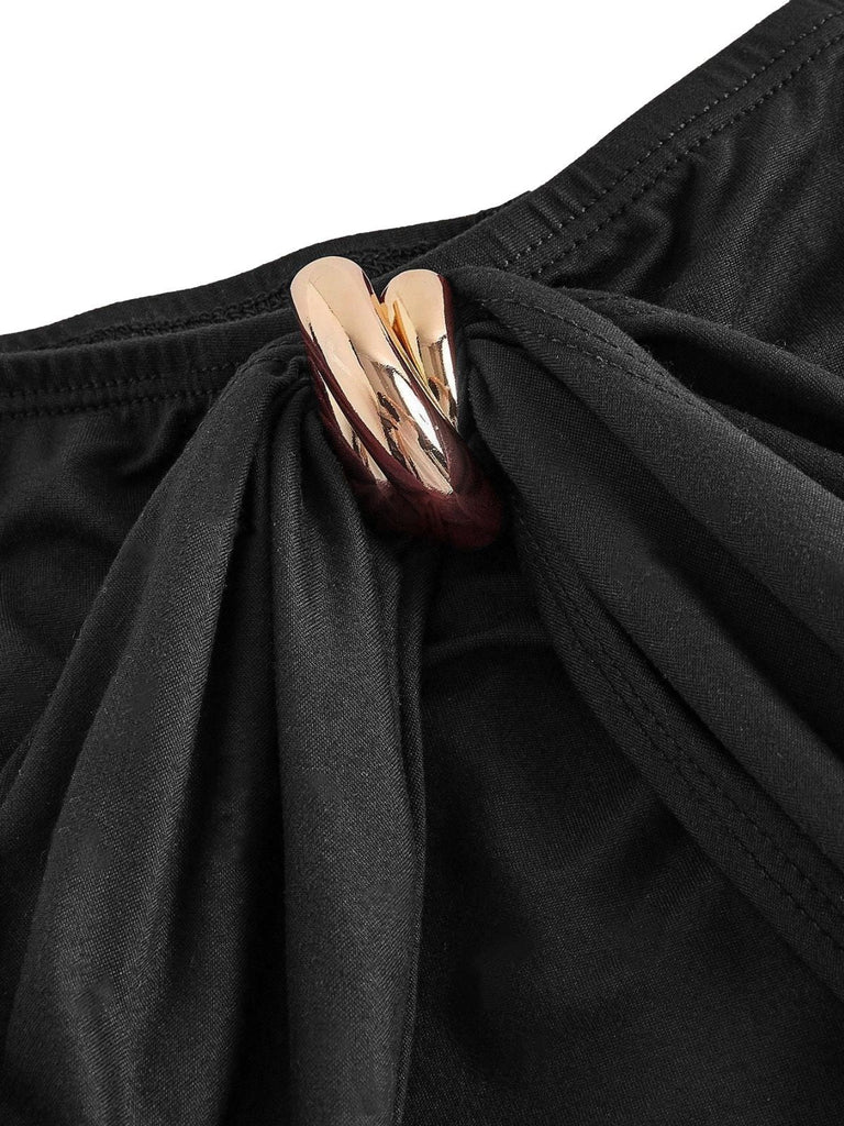 Robe plissée bordeaux épaules dénudées et manches longues années 1940