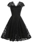 Robe en dentelle unie à col en V et sans manches années 1950