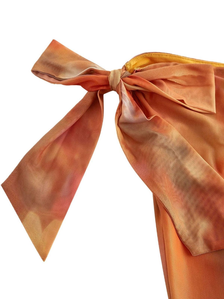 Robe orange à une épaule en résille et ourlet asymétrique années 70