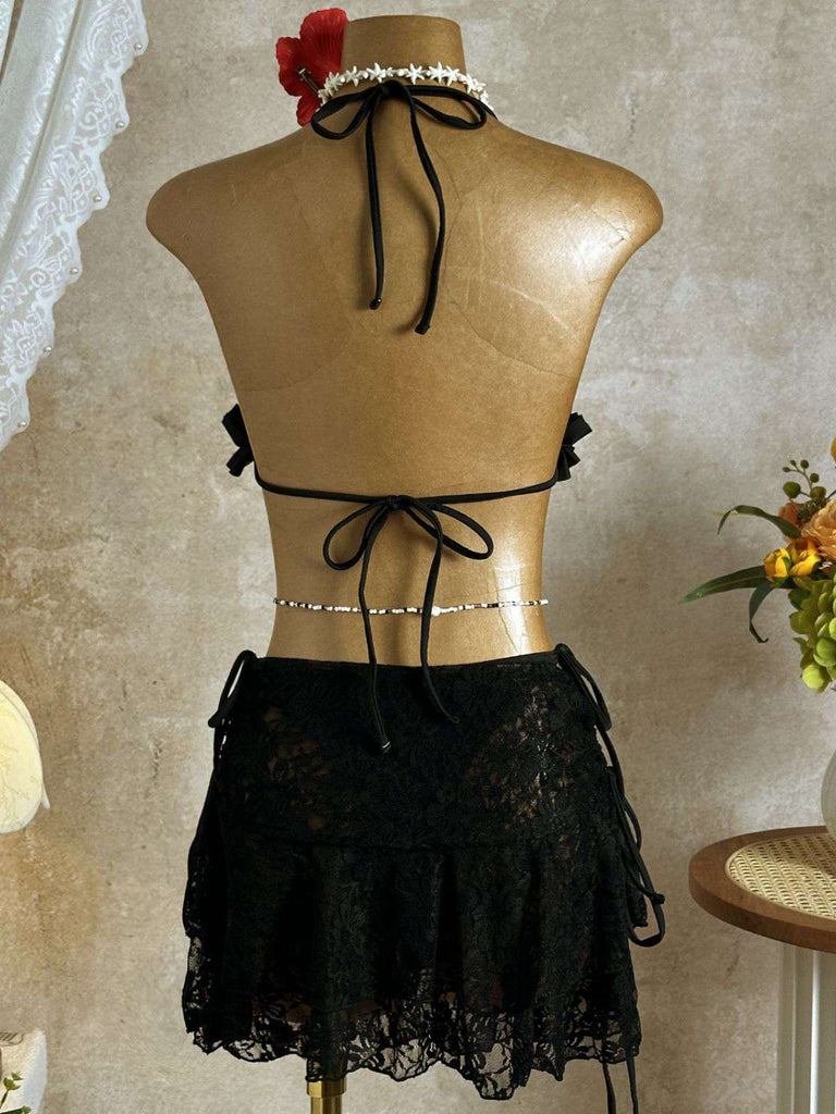 Ensemble bikini col halter et cache-maillot fleurie années 1960