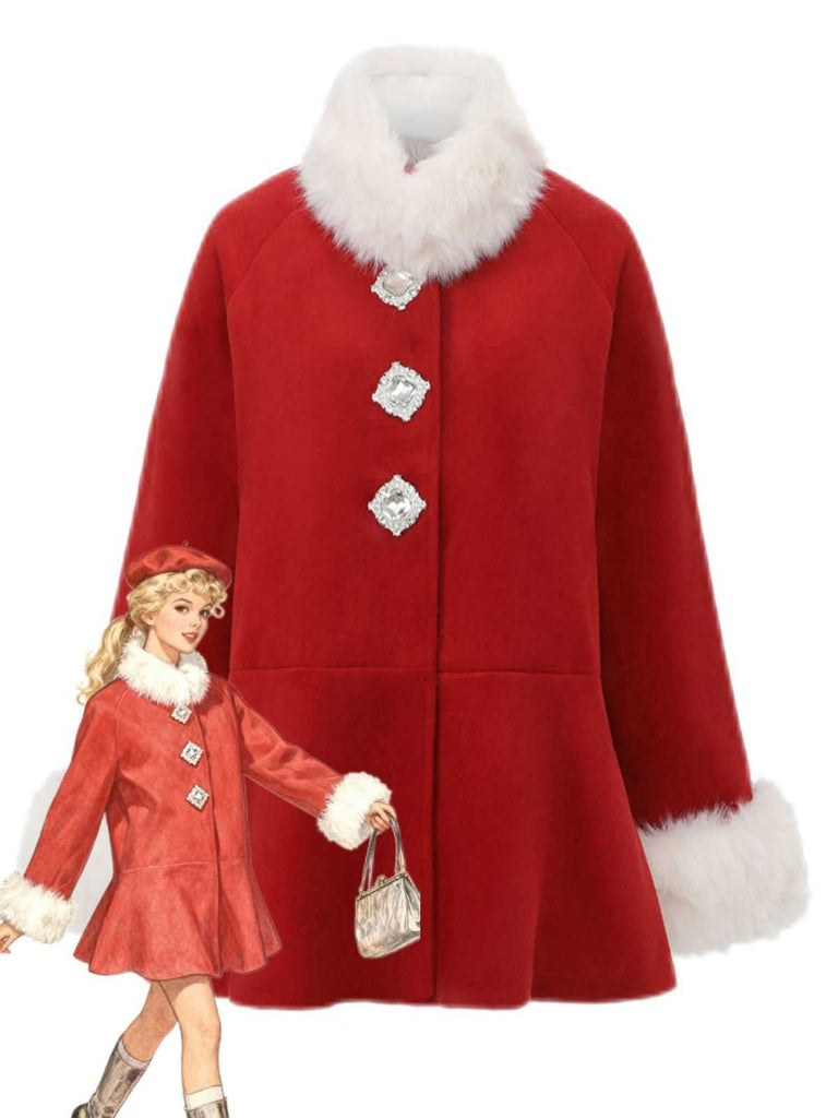 Manteau rouge à bordure en fausse fourrure et boutons en cristal des années 1980