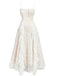 Robe beige en dentelle fleurie à volants et nœud années 1940