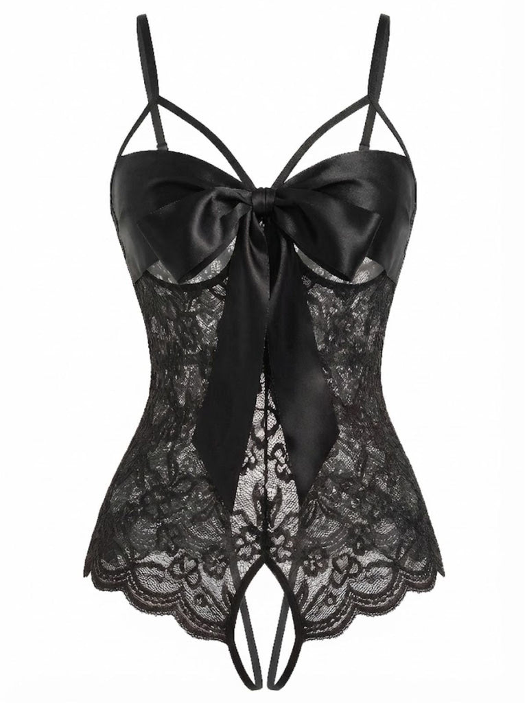 Lingerie en dentelle et satin avec nœud et bretelles réglables années 1970