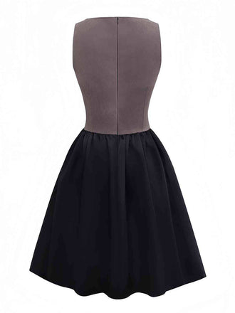 Robe corset marron style pirate et col carré années 1960