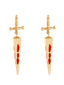 Boucles d'oreilles pendantes gothiques en or avec épée de sang