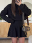 Robe pull col roulé et manches longues unie des années 1980