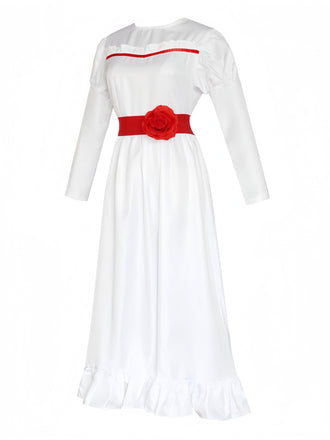 Robe blanche inspirée de la poupée Annabelle des années 1940