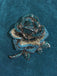 Broche rose 3D vintage en strass