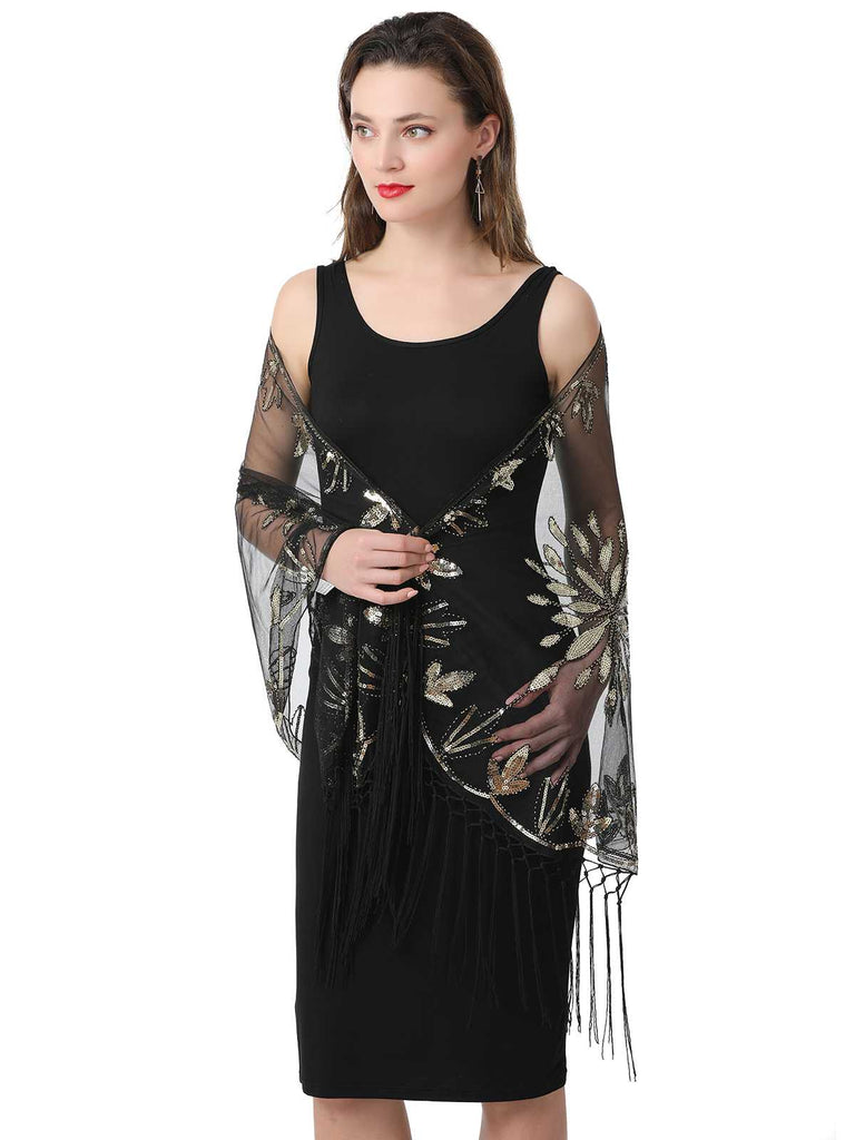 Cape en maille à paillettes et pompons des années 1920