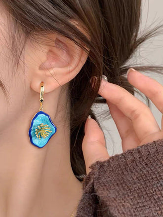 Boucles d'Oreilles Pendantes Fleur Bleue Vintage