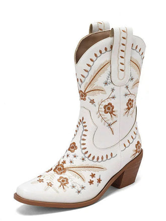 Botte de cowboy blanche avec broderie florale brune sur fond blanc