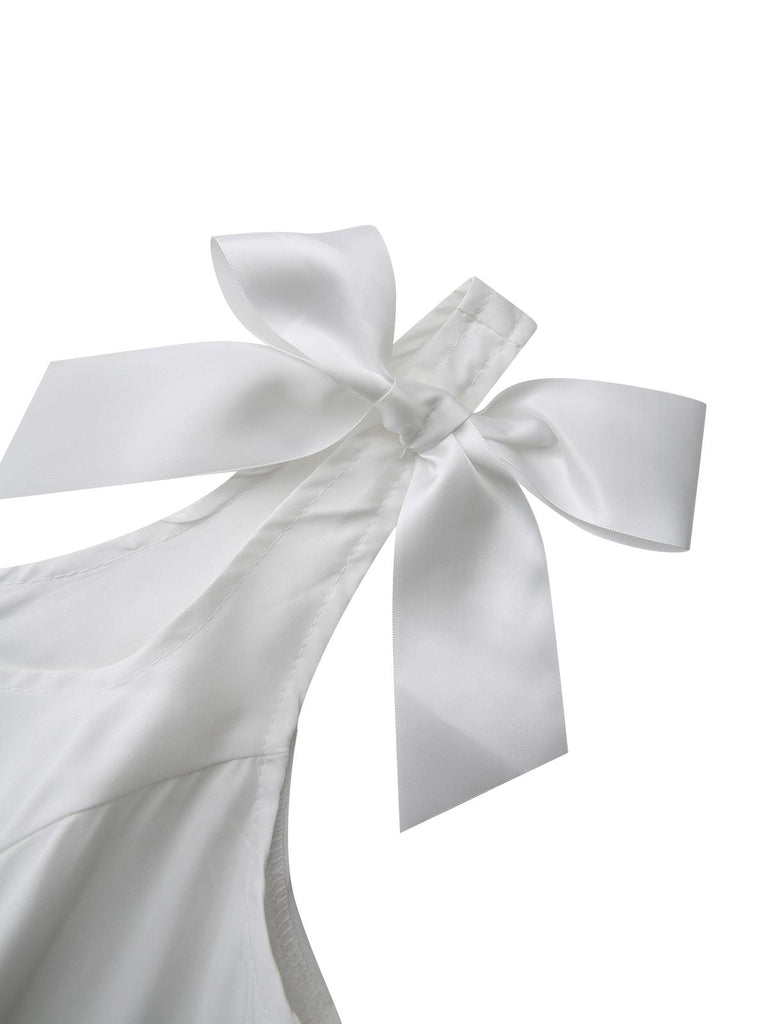 Robe blanche à lacets et boutons 1940s