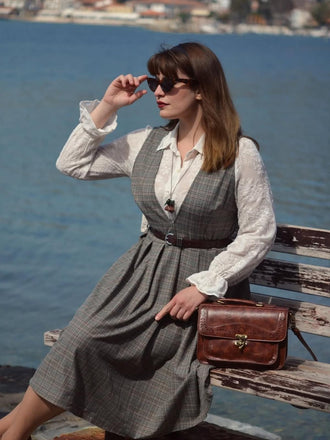 2PCS robe à carreaux et chemisier en satin gris à col en V des années 40