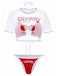 Ensemble bikini blanc avec des touches de rouge et le logo « Cherry » sur fond blanc