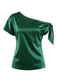 Haut asymétrique élégant en satin vert, orné d'un nœud ajustable, dans un style vintage des années 1930, parfait pour les cocktails et les soirées sophistiquées.