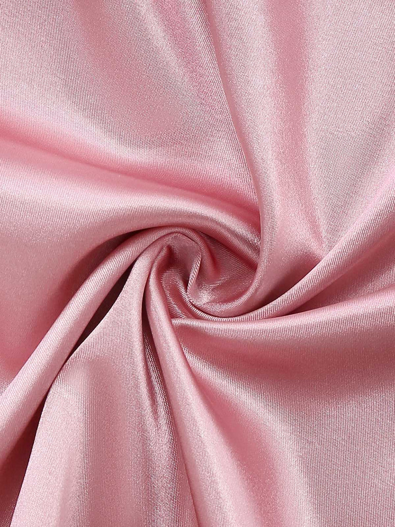 Nuisette en satin ornée de dentelle papillon années 1980