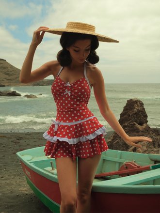 Maillot de bain une pièce rouge pois et nœud dos nu 1940s
