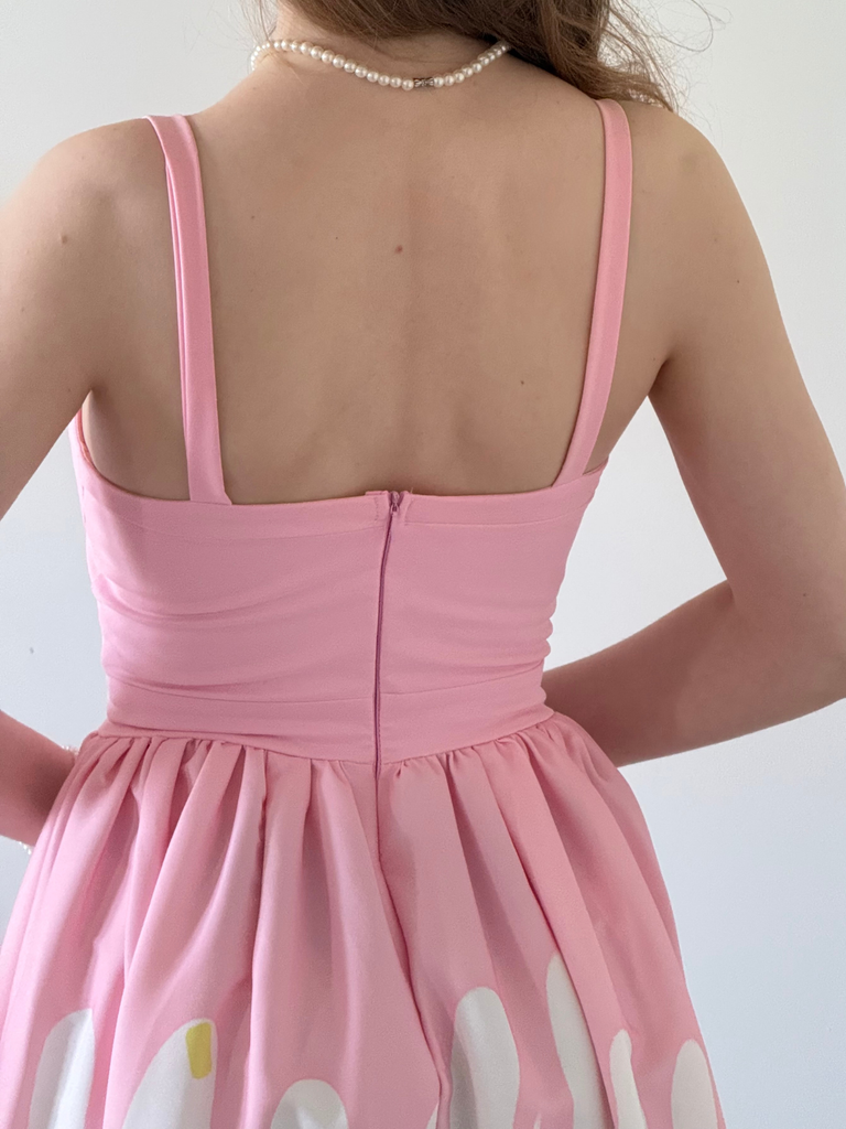 Robe rose col en cœur et motif glace des années 1950