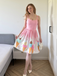 Robe rose col en cœur et motif glace des années 1950