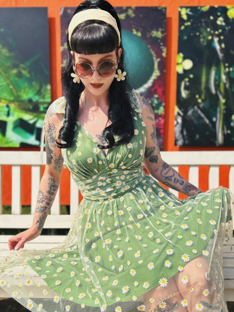 Robe trapèze verte en maille marguerite des années 1950