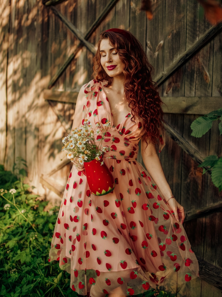 Robe trapèze rose fraise années 1950 en maille