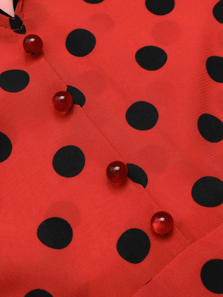 Robe rouge foncé à col en V et à pois des années 1950