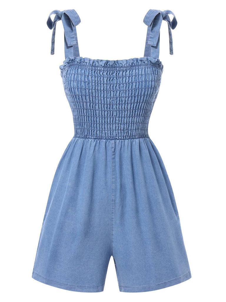 Combishort en jean bleu à smocks et bretelles nouées années 1960