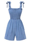 Combishort en jean bleu à smocks et bretelles nouées années 1960