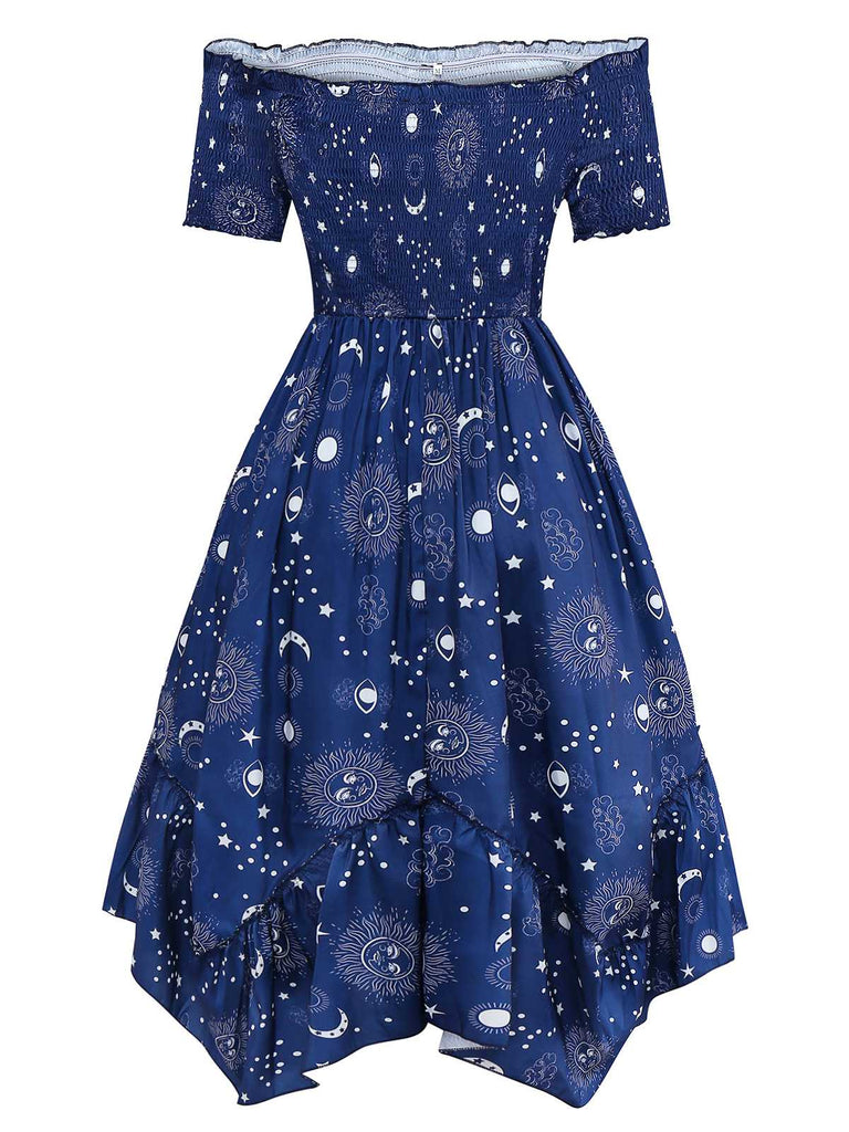 Robe bleue à épaules dénudées et étoiles et lune années 1950