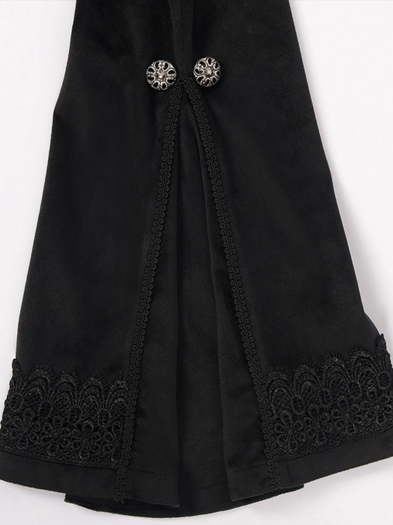Manteau noire gothique en dentelle à manches cloche années 1950