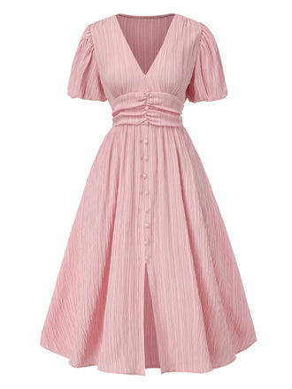 Robe froncée rose rayures fines col V manches bouffantes années 1950