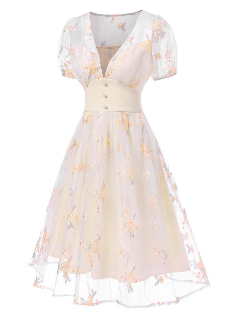 [Prévente] Robe blanche à fleurs brodées col V profond années 1950