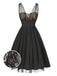 Robe trapèze noire fleurie en dentelle et maille années 1950