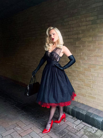 [Prévente] Robe trapèze noire fleurie en dentelle et maille années 1950