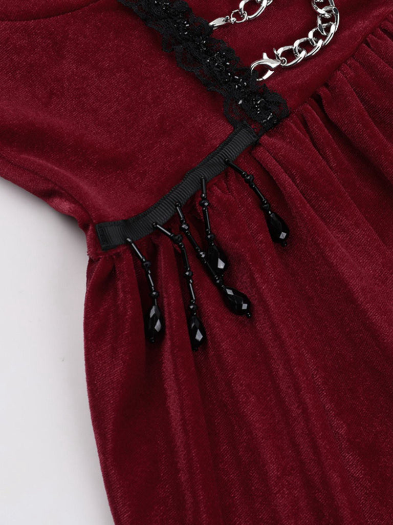 Robe de Noël bordeaux gothique en velours chaînes et strass années 1950