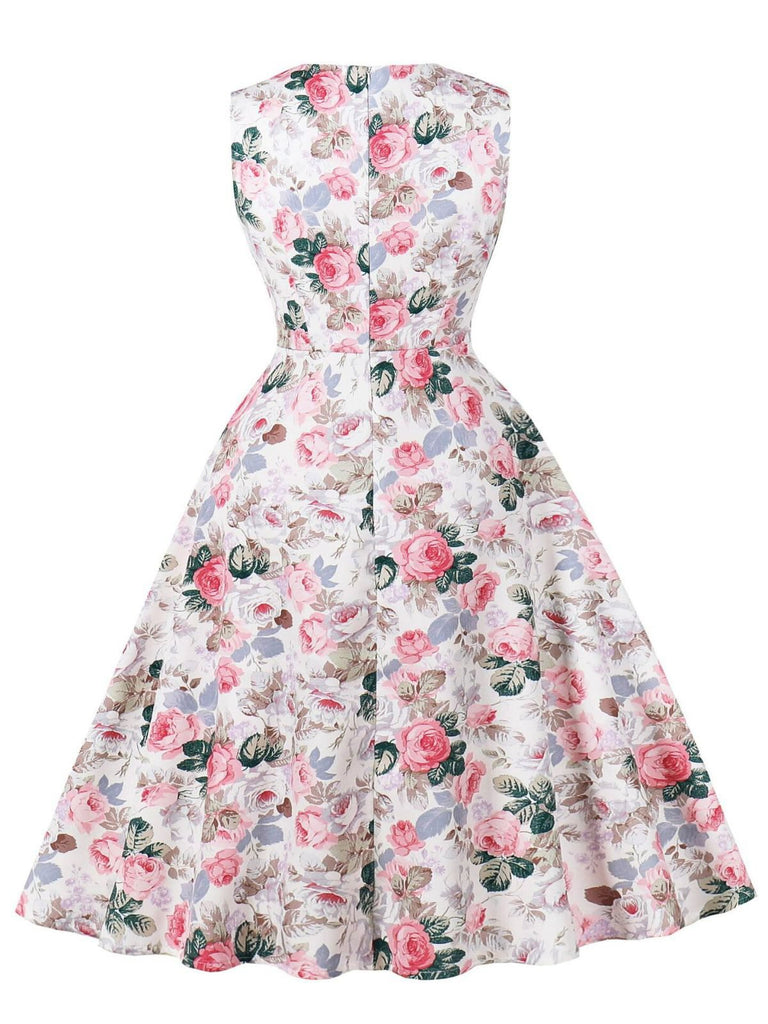 Robe trapèze rose motif fleurs et col en cœur des années 1950