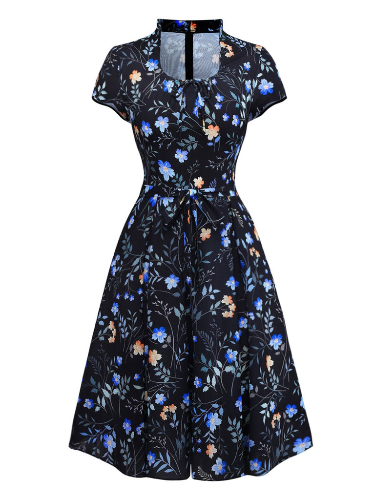 [Prévente] Robe noire à fleurs et col claudine années 1940
