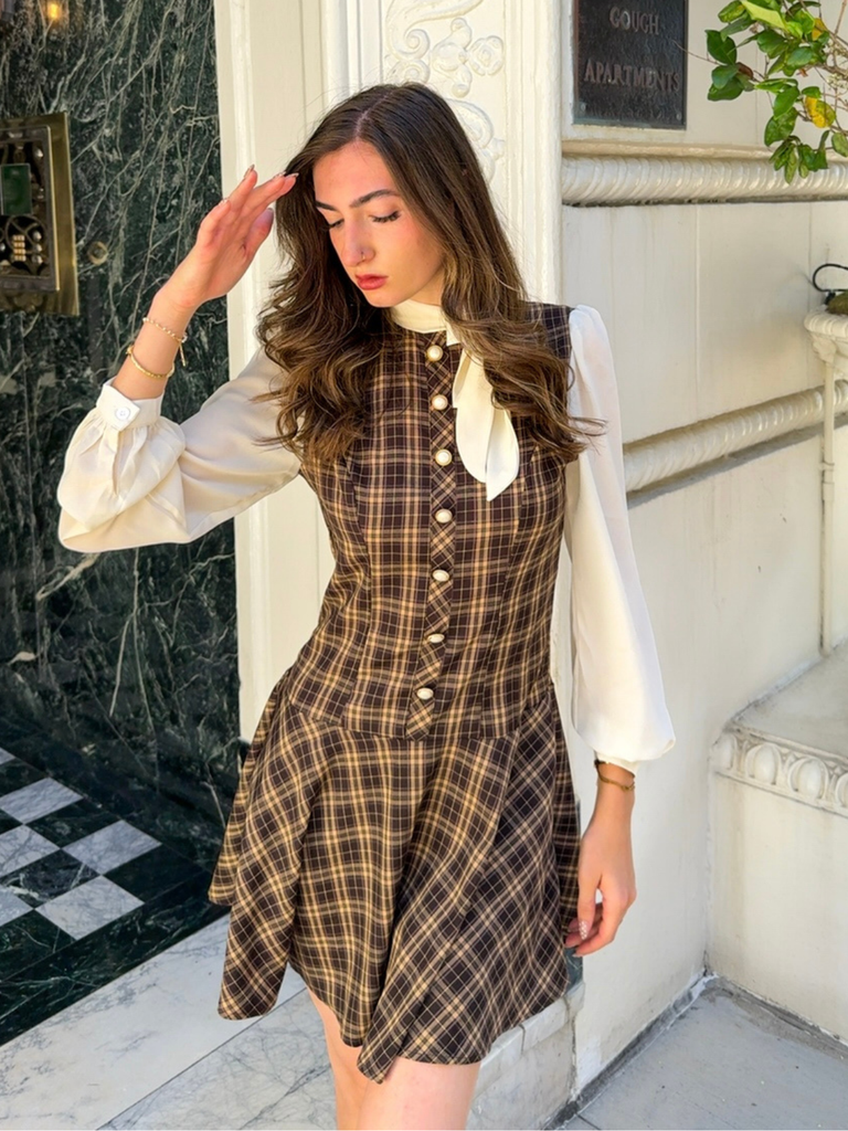 Robe trapèze marron à carreaux avec nœud années 1960