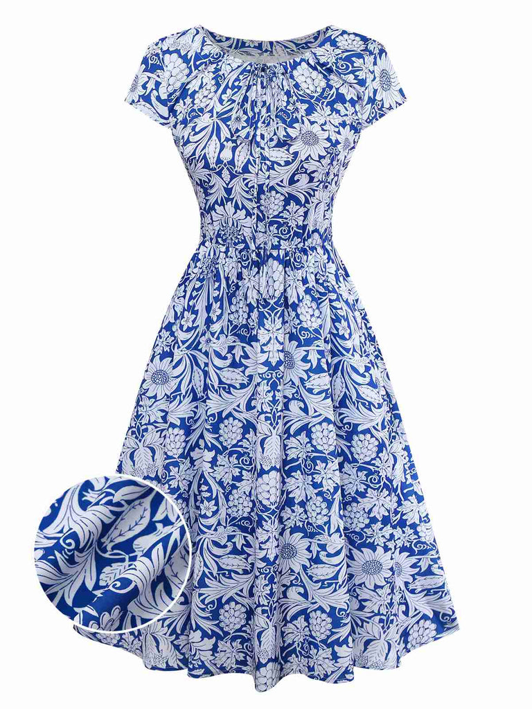 [Prévente] Robe bleue manches courtes motif floral ethnique des années 1950