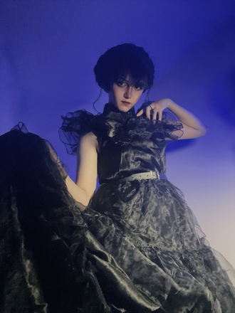 [Prévente] Robe noire à volants en organza Wednesday Halloween des années 1950