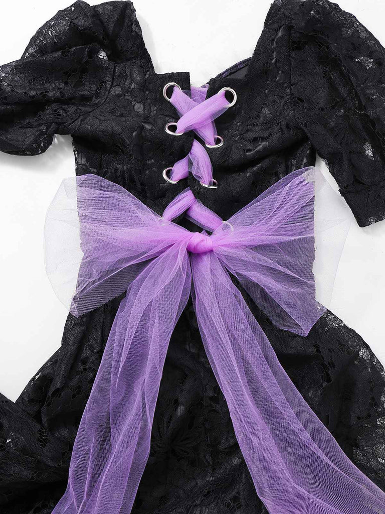 Robe noire brodée en dentelle style sorcière gothique des années 1950