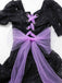 Robe noire brodée en dentelle style sorcière gothique des années 1950